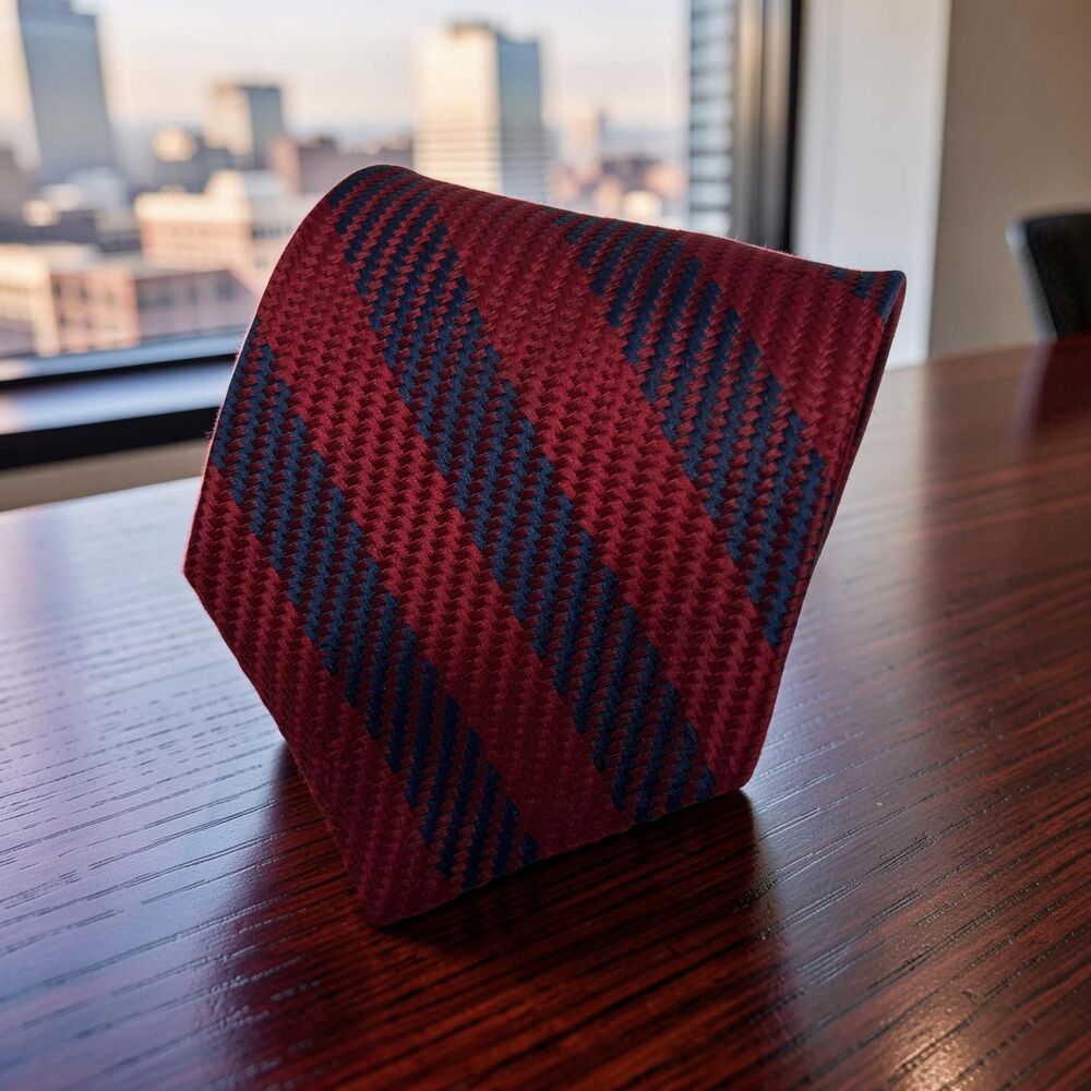 Faconnable Men’s 100% Silk Tie Red Navy Blue Diagonal Stripe Textured  59"x3.75"